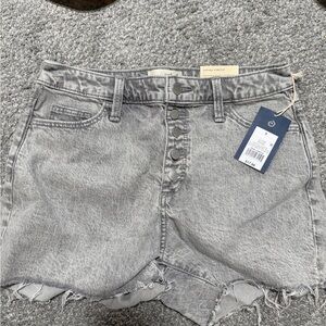Universal Thread Gray Jean Shorts